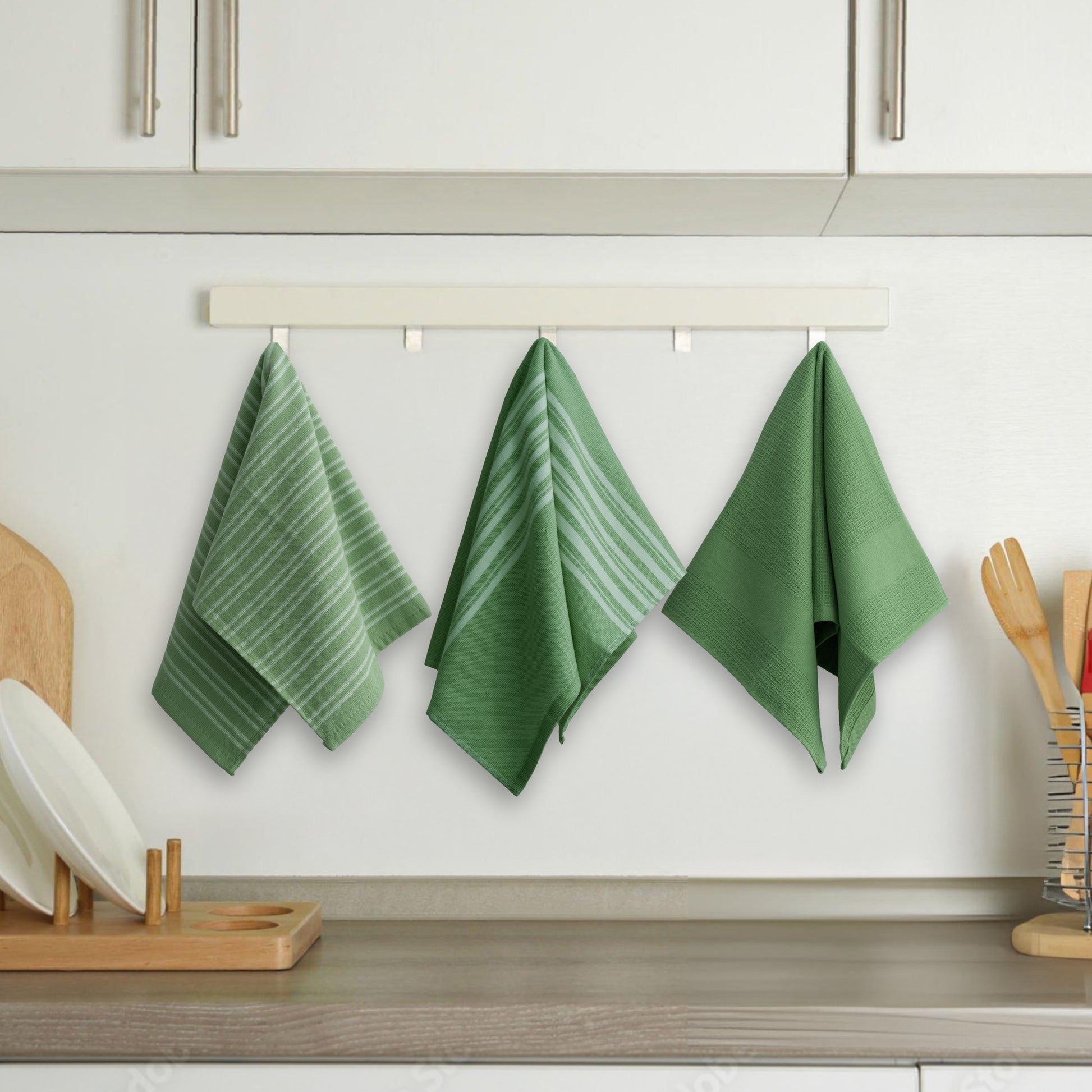 6-Piece Kitchen Towels Set in use – Lux Decor